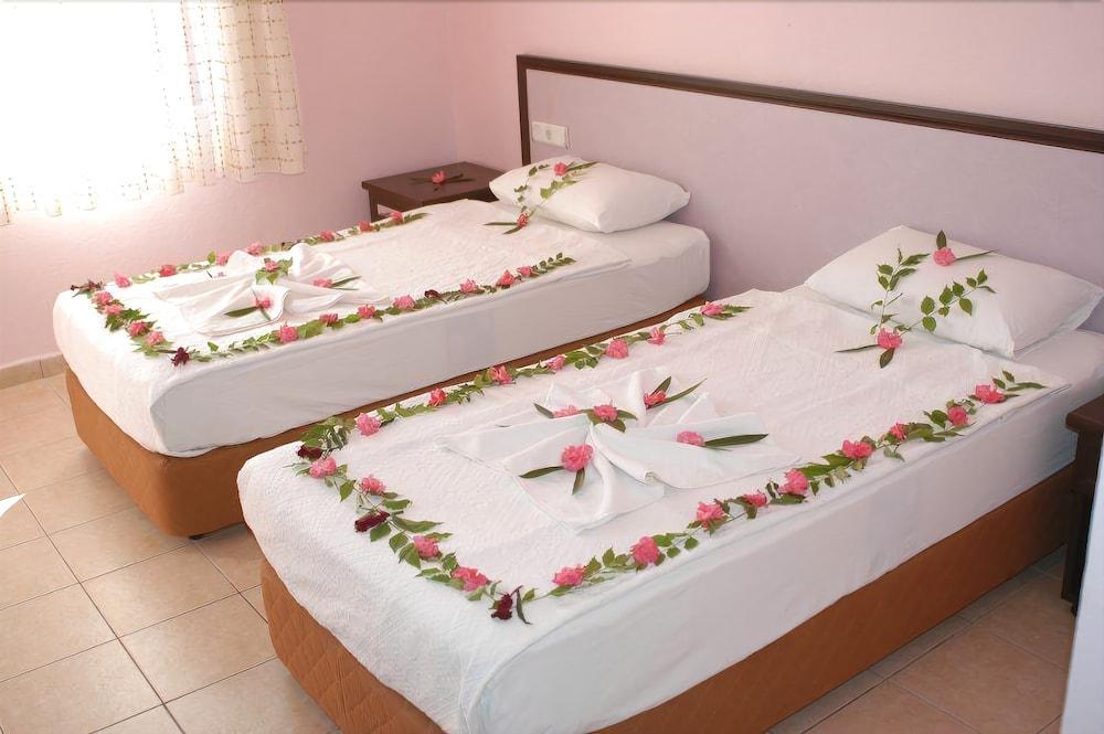 Carmina Hotel Oludeniz Exterior photo